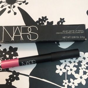NARS Velvet Matte Lip Pencil- Roman Holiday